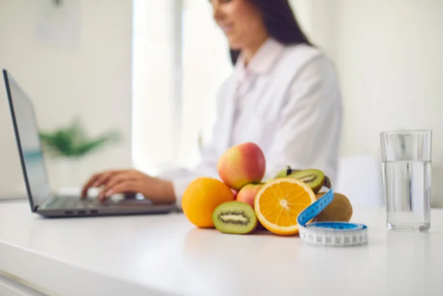 CLINICAL NUTRITION DIETETICS